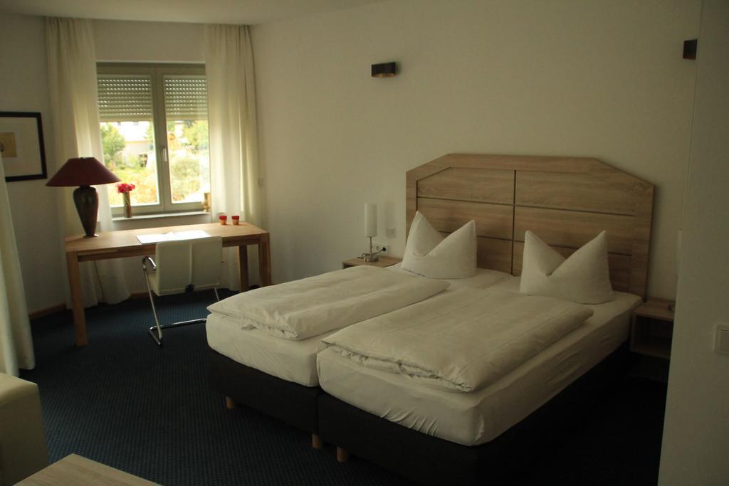 Hotel Lindenstrasse Neuenhagen bei Berlin Kültér fotó