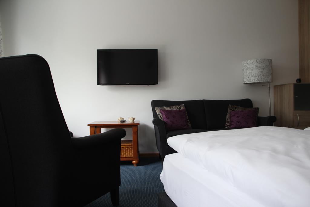 Hotel Lindenstrasse Neuenhagen bei Berlin Szoba fotó